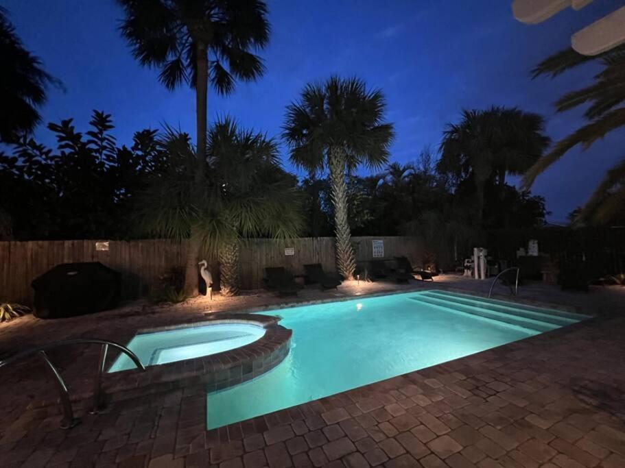 Seaside Retreat Cottages #2. Clearwater Beach Exteriör bild